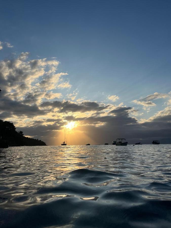 Pousada Conves - Ilha Grande Praia de Araçatiba المظهر الخارجي الصورة